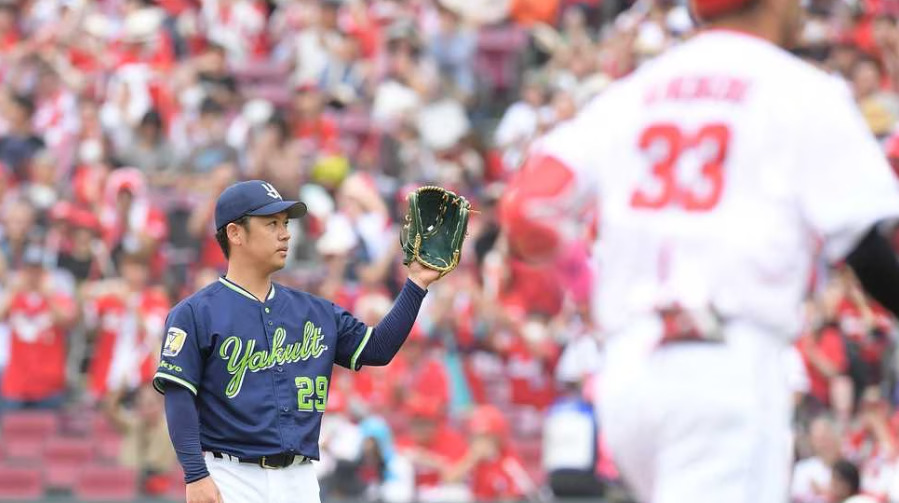 小川泰弘は１回、先頭の広島・菊池涼介に本塁打を打たれる